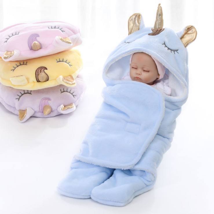 Unicorn Flannel Blanket – Lightweight & Cozy Kids Throw