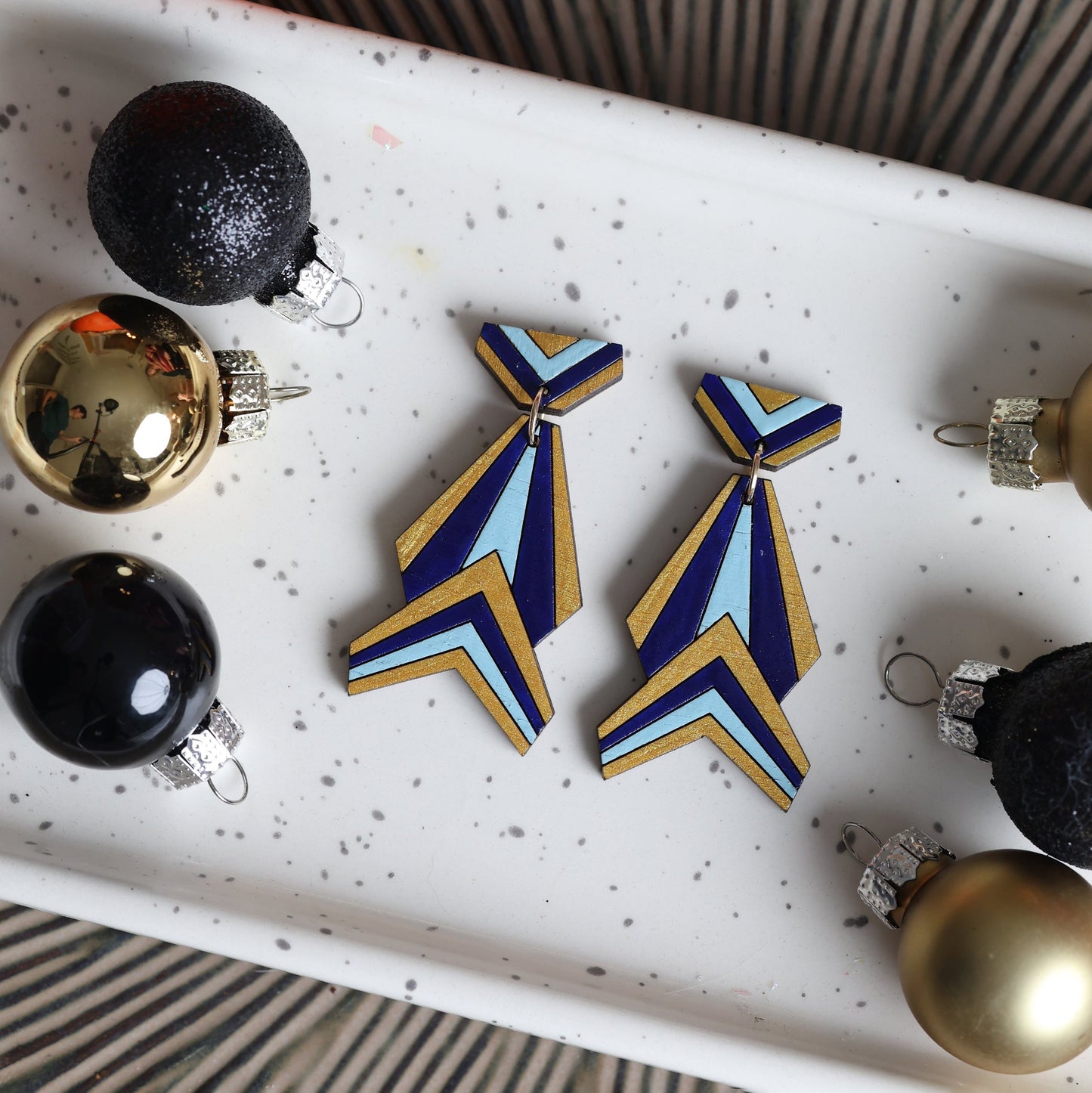 NYC Dangle Earrings – Urban Chic Statement Jewelry