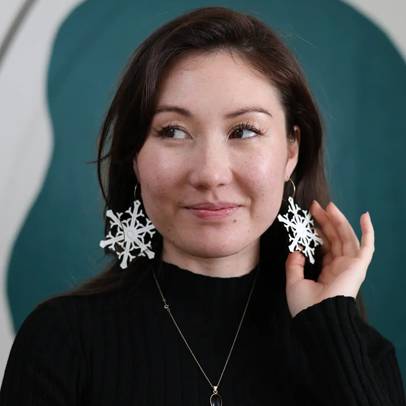 Snowflake Statement Hoop Earrings – Bold & Festive Winter Jewelry