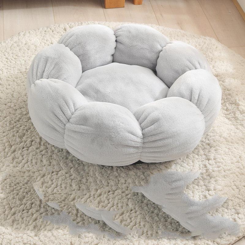 Floral Haven Pet Bed - Luxurious Flower-Shaped Blanket For Dogs And Cats by Dog Hugs Cat