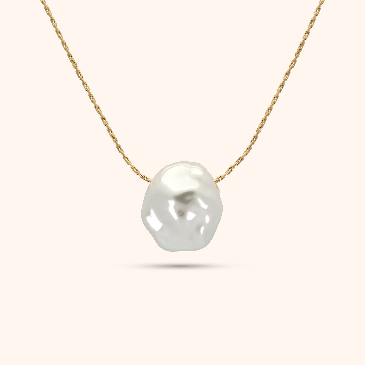 Luster Pearl Necklace