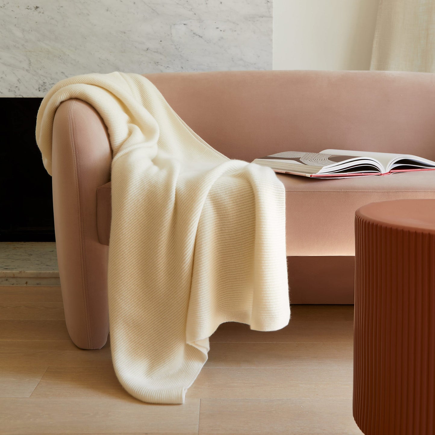 Vallon Ribbed Cashmere Throw by Italic