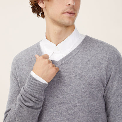 Liam Cashmere V-Neck Sweater by Italic