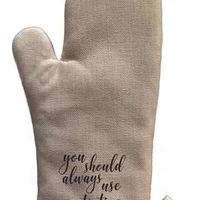 Use Protection Oven Mitt