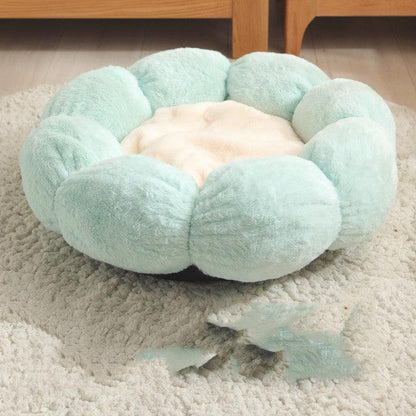 Floral Haven Pet Bed - Luxurious Flower-Shaped Blanket For Dogs And Cats by Dog Hugs Cat