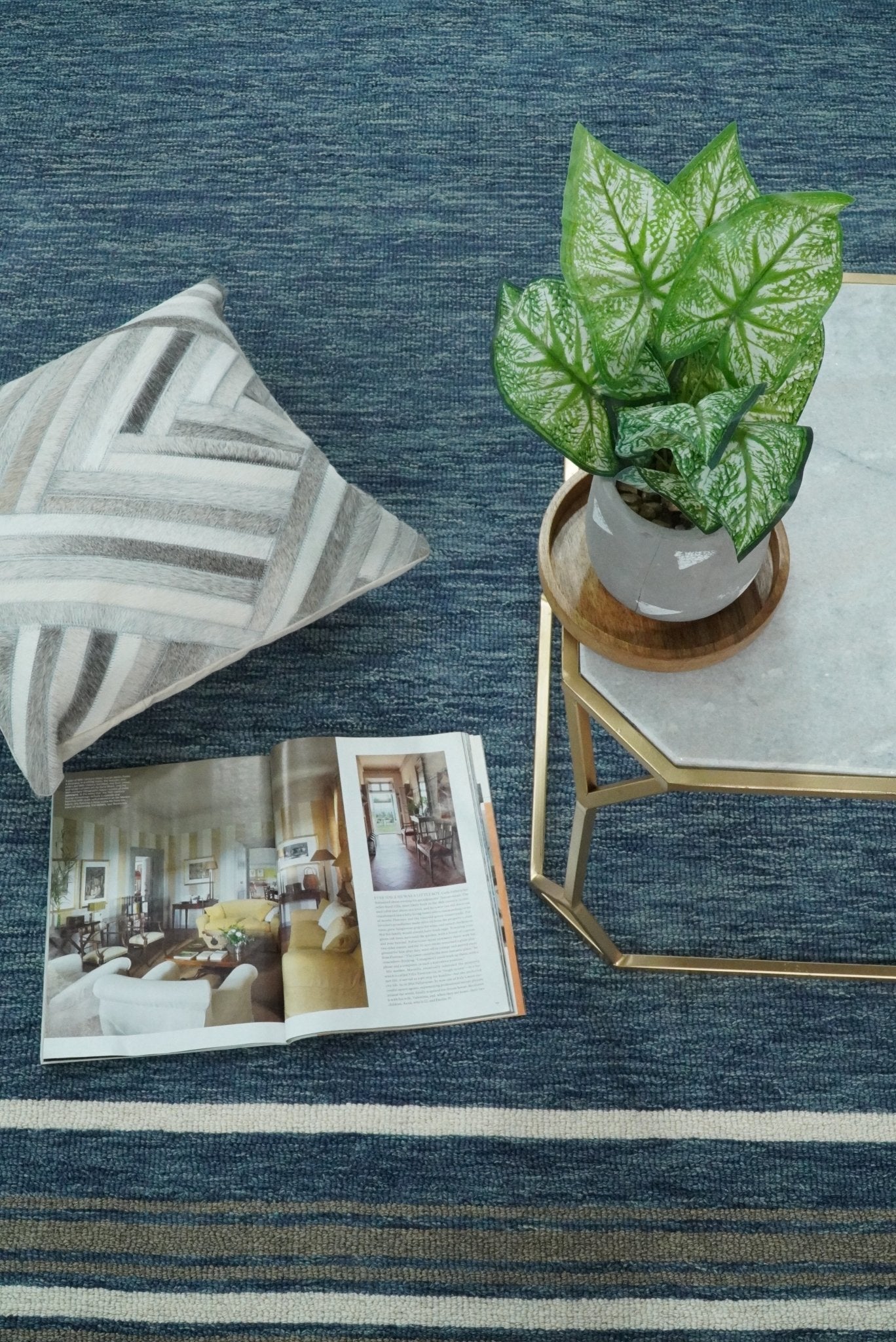 Modern Solid Design Blue Hand Tufted Wool Area Rug