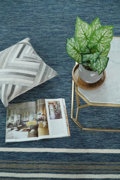 Modern Solid Design Blue Hand Tufted Wool Area Rug