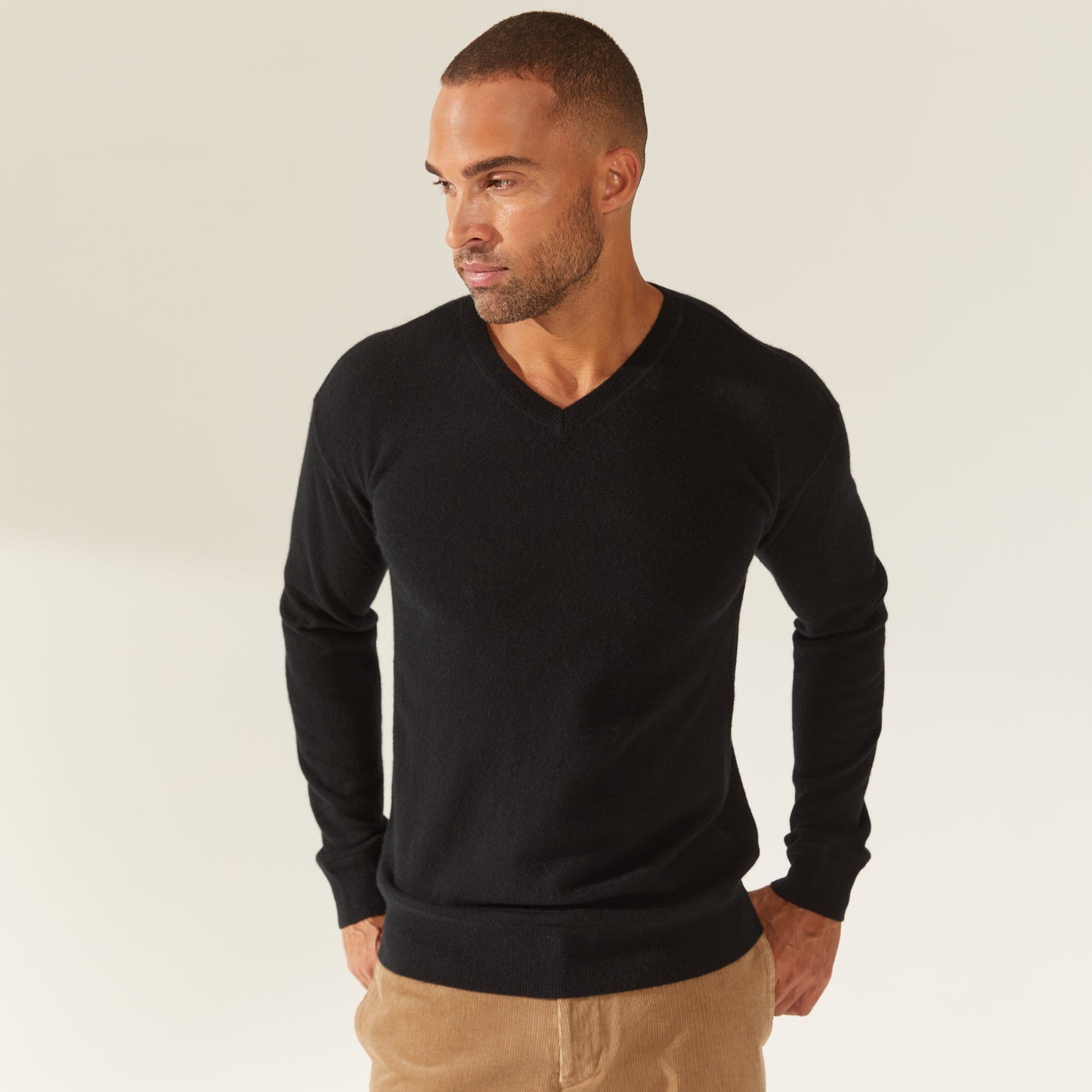 Liam Cashmere V-Neck Sweater by Italic