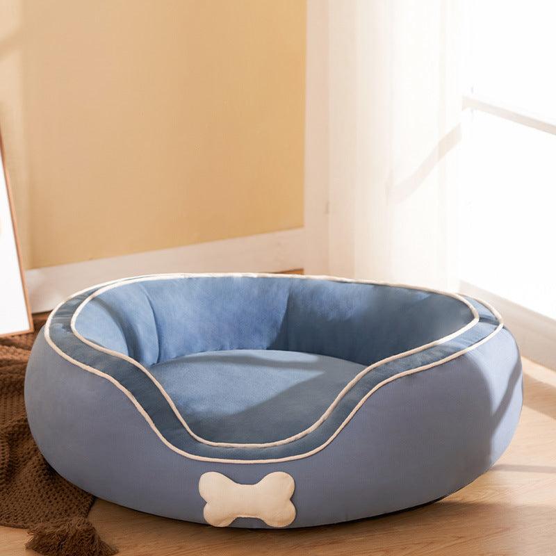 Deluxe Cozy Pet Sofa Bed: Winter Warmth For Your Furry Friend by Dog Hugs Cat