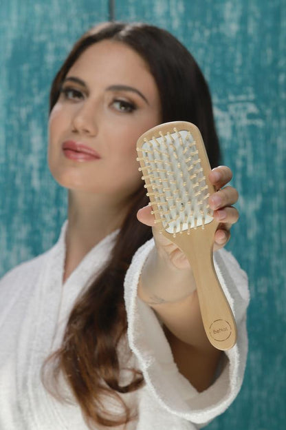 Natural Wooden Detangling Hair Brush by Choixe