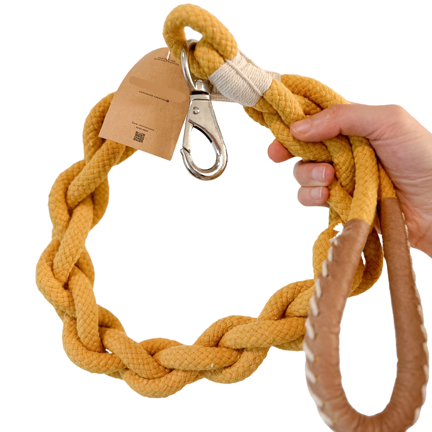  A cotton rope dog leash, handwoven with care. Durable and stylish for your furry friend.
