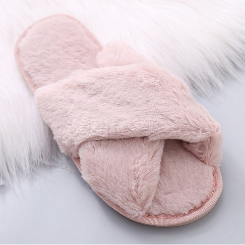 Cozy Winter House Slippers: Stylish, Warm by Plushy Planet