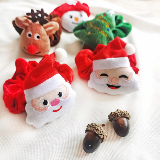 Flannel Santa Hair Tie Set by Plushy Planet