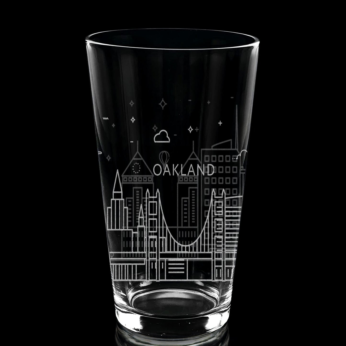 Oakland, CA Skyline Pint Glass