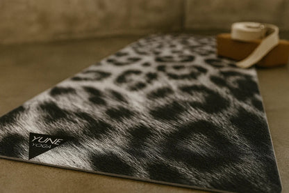 Snow Leopard Print Sustainable Yoga Mat – Ultra Grip + Eco PER | Yune by Yune Yoga