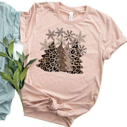 Snowflakes & Leopard Christmas Tree's T-shirt