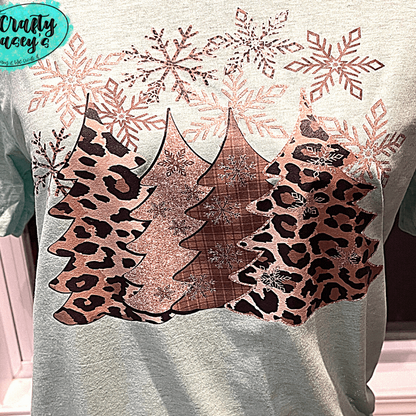 Snowflakes & Leopard Christmas Tree's T-shirt