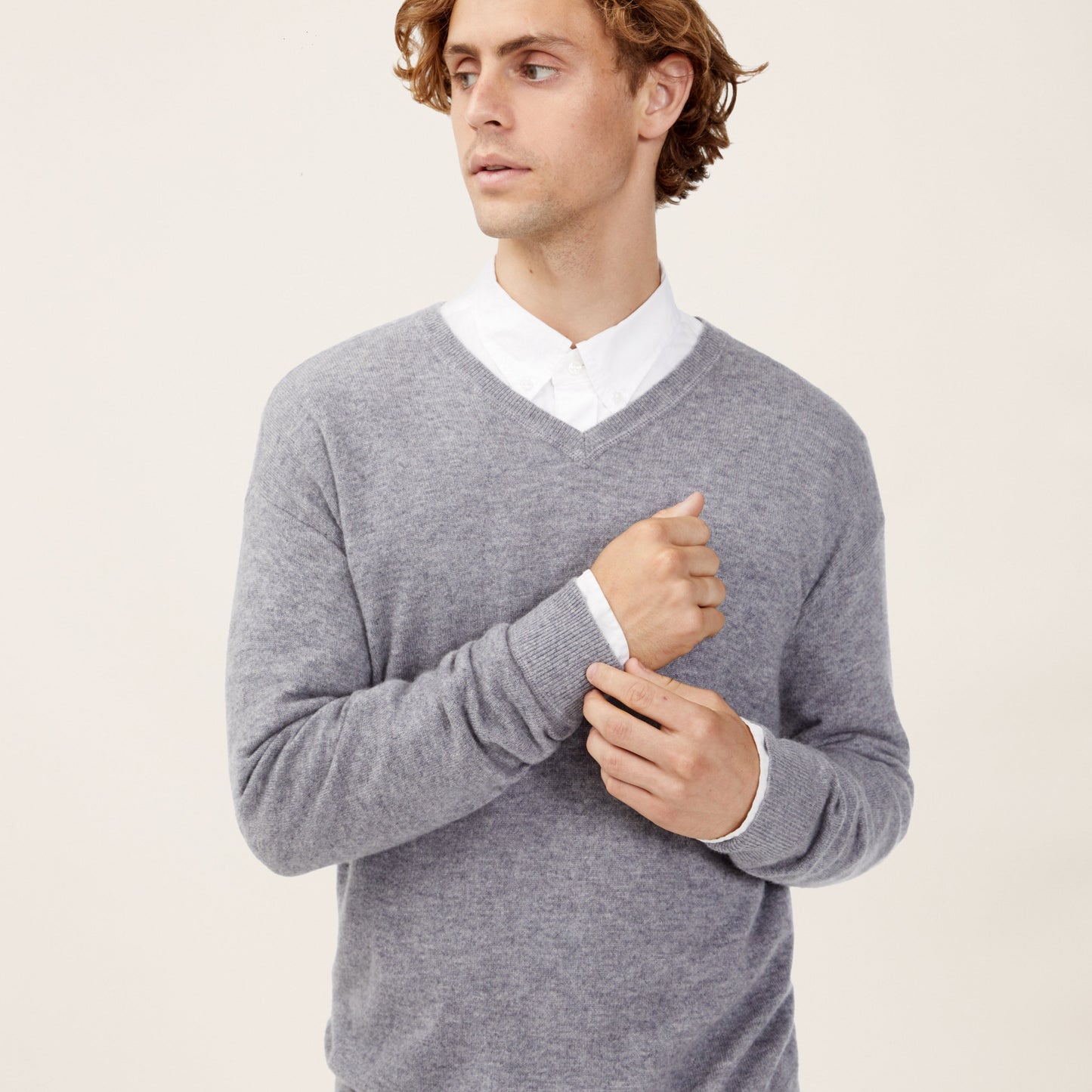 Liam Cashmere V-Neck Sweater by Italic