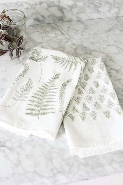 Fern Fronds Pattern Tea Towel Set of 2 by Jubilee Trading Company