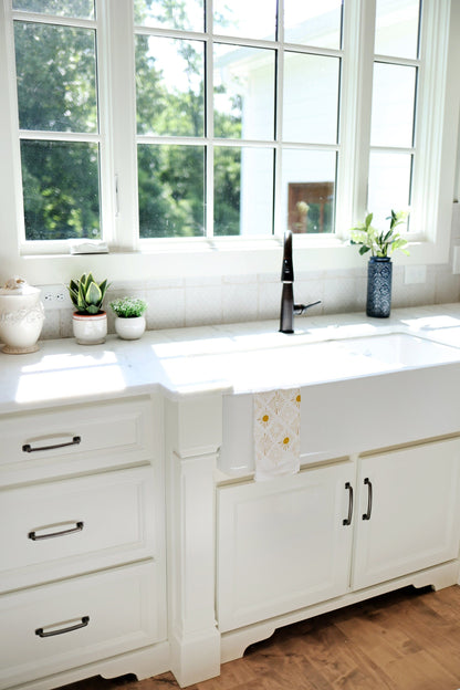 Sundance Pattern Tea Towel by Jubilee Trading Company