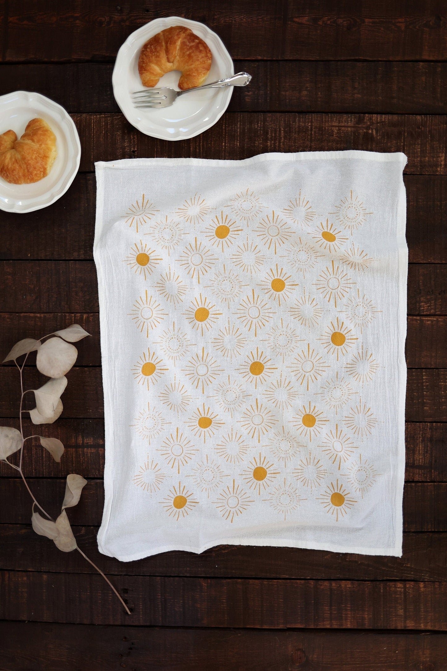 Sundance Pattern Tea Towel by Jubilee Trading Company