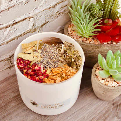 Letting Go Crystal Candle – Healing Candle for Emotional Release