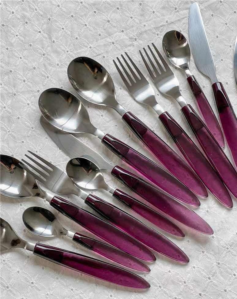 Meteor Flatware Set of 16 Pcs ( $3.5 Each ) - Sleek Modern Cutlery Silverware Set by INSPECIAL HOME