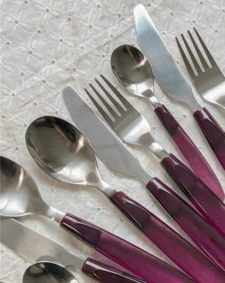 Meteor Flatware Set of 16 Pcs ( $3.5 Each ) - Sleek Modern Cutlery Silverware Set by INSPECIAL HOME