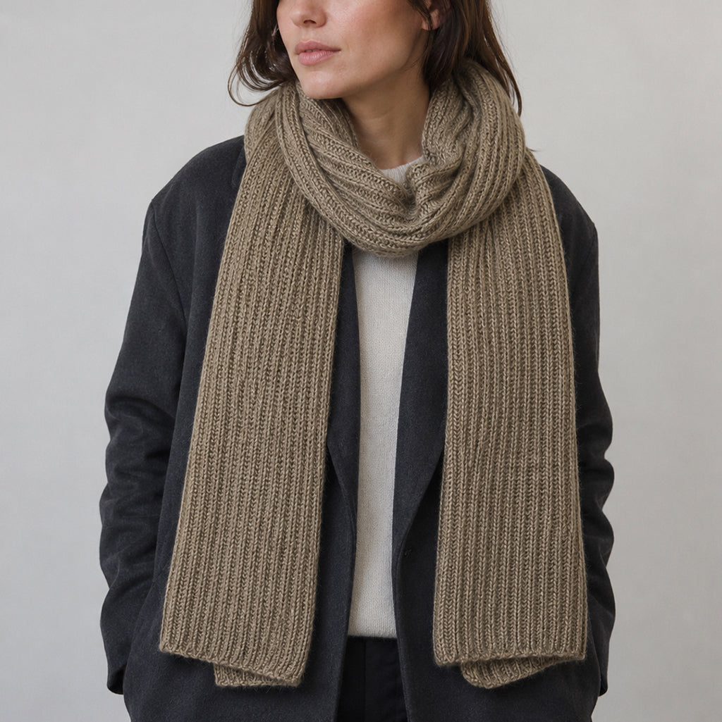 Mocha Ribbed Knit Cashmere Scarf